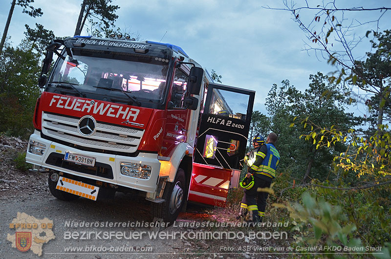 20260909_Badener Feuerwehren �ben Waldbrandbek�mpfung im Breich der Ruine Raueneck